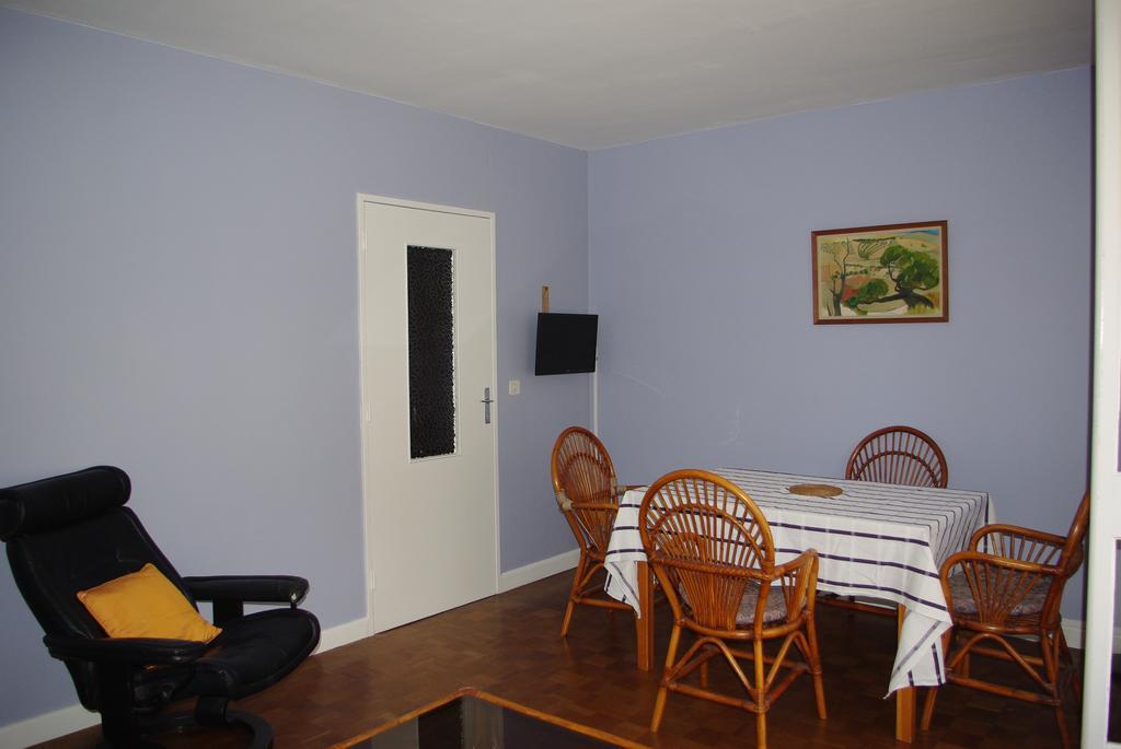 Du Apartment *