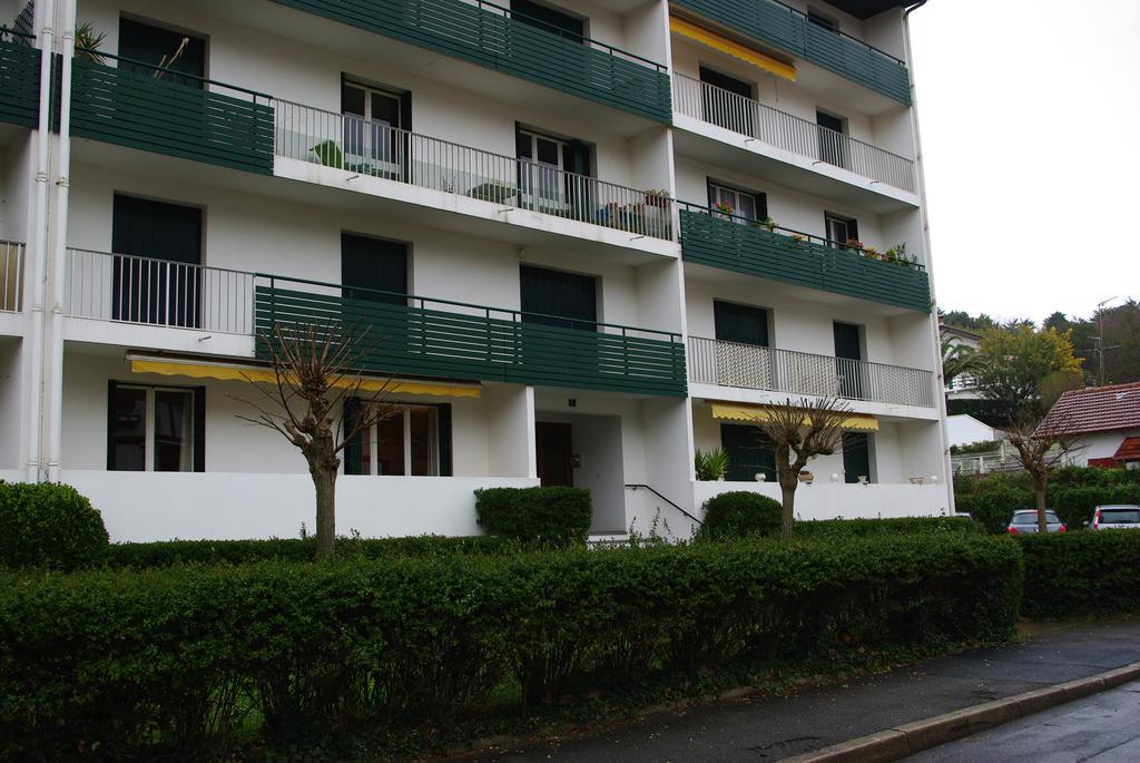 Du Apartment *